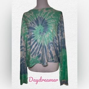 🌈 Daydreamer Spiral Tie-Dye Long Sleeve Crop – Size S 💖